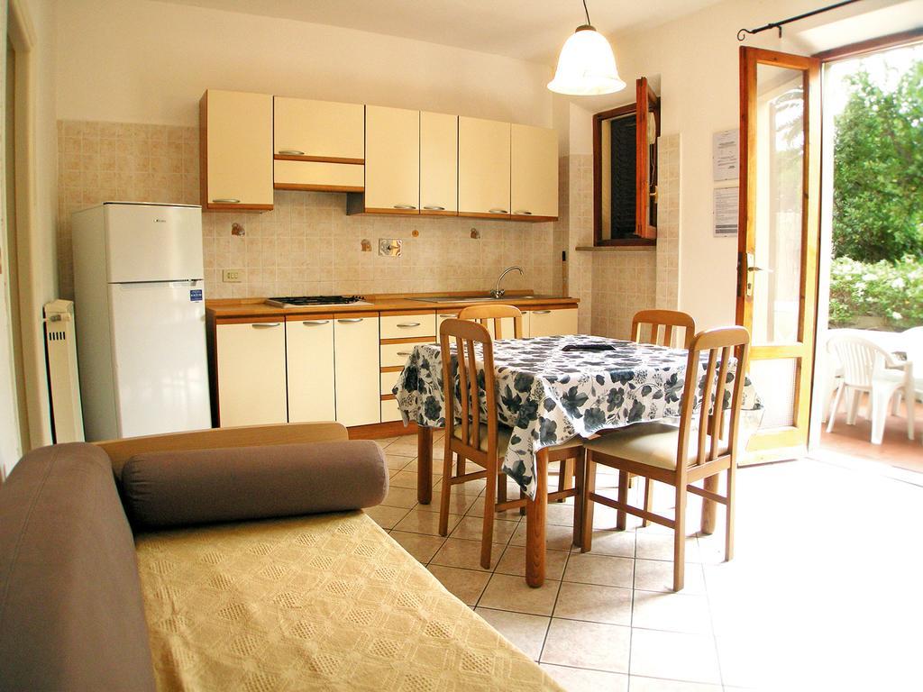 L' Oleandro Apartment Marina di Campo Exterior photo